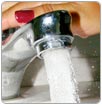 Anuncian cobertura del 84% de agua potable y 60% de saneamiento básico