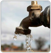 Con cisternas móviles, municipio abastece de agua a la zona urbana