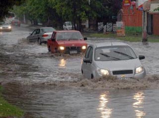 Más de 6 mm. de agua han caído este domingo en Santiago