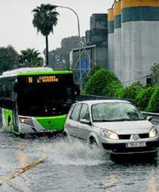 Los primeros chubascos ponen a prueba las infraestructuras