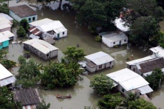 Bajo el agua, al menos 47 municipios de Veracruz