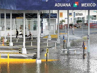 Se desborda río Bravo por lluvias