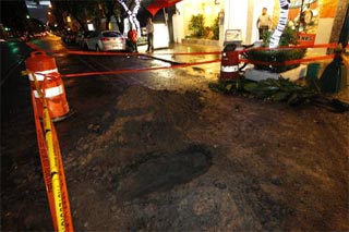 Intensa lluvia genera caos vial en la Cuauhtémoc