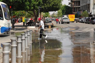 Analizan abrir calles para cambiar drenaje