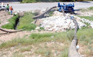 COMAPA opera bombas de agua en alerta por contingencia