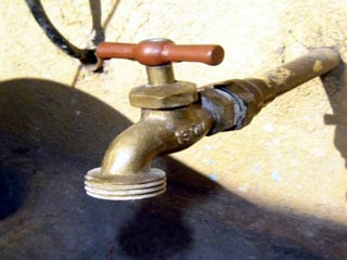 Supervisa ADOSAPACO calidad del agua potable