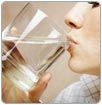 Consumir agua contaminada aumenta riesgo de cáncer mamario