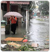 El supertifón Mangkhut golpea las costas del sur de China